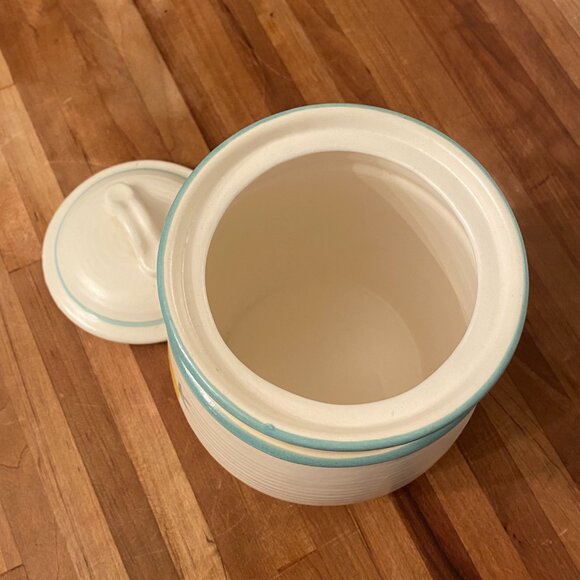 Vintage Lemon Canister Stoneware Jar with Lid - Picture 8 of 10